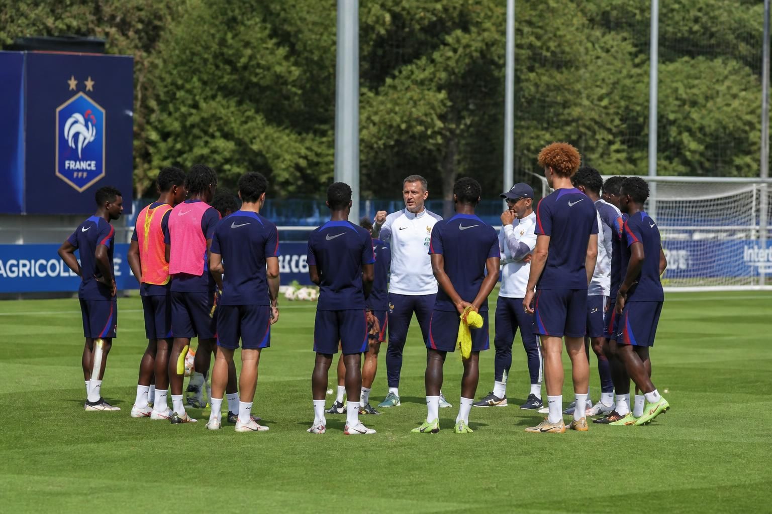 découvrez quel club en france est le plus performant dans la formation des jeunes talents et comment il contribue au développement du football national.