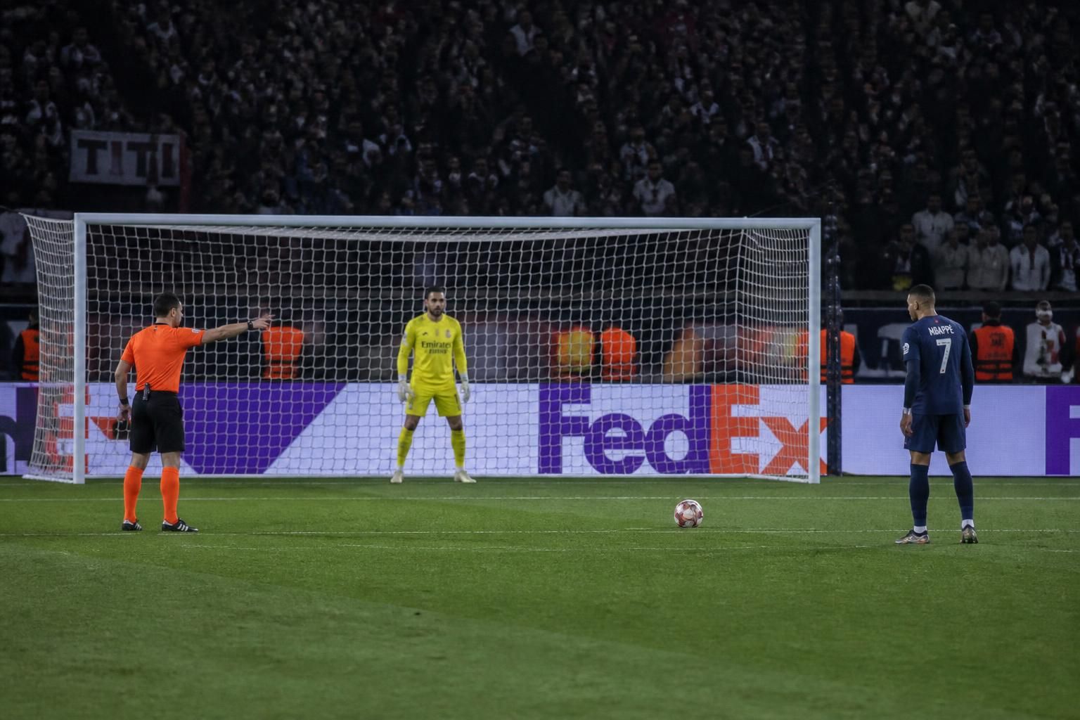 Quand un penalty est-il accordé au foot ? 3 découvrez dans quel cas un penalty est accordé au football, les règles officielles et les situations qui peuvent entraîner cette décision importante durant un match.